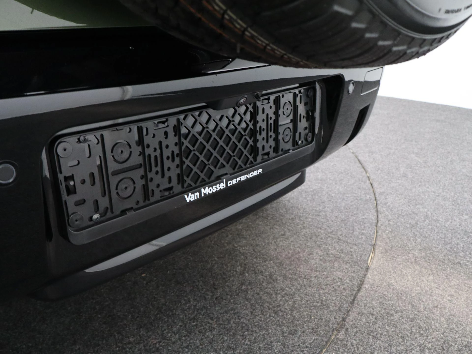 Land Rover-Defender-image-44