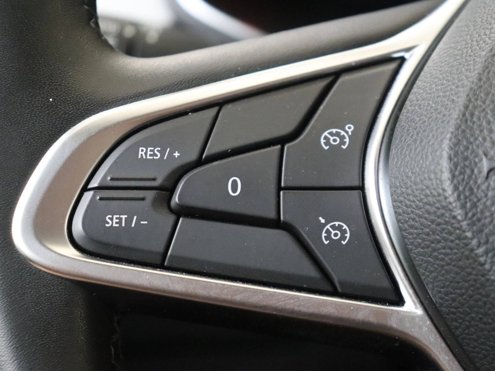 Renault-Captur-image-12