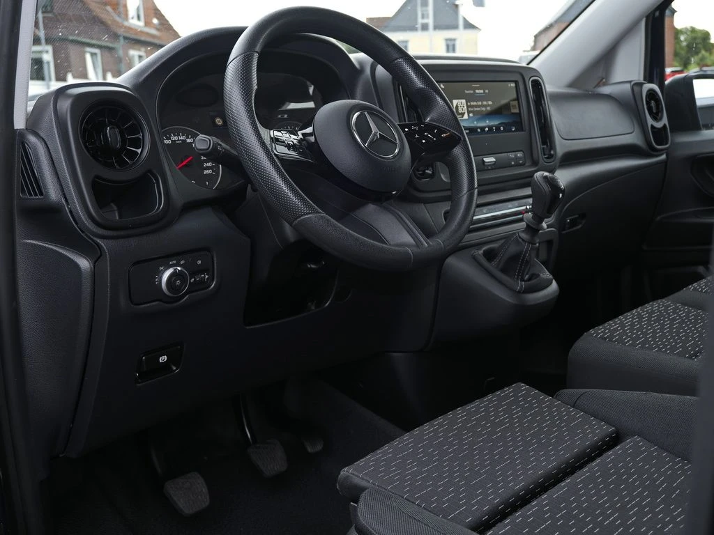 Mercedes-Benz-Vito 116-image-8