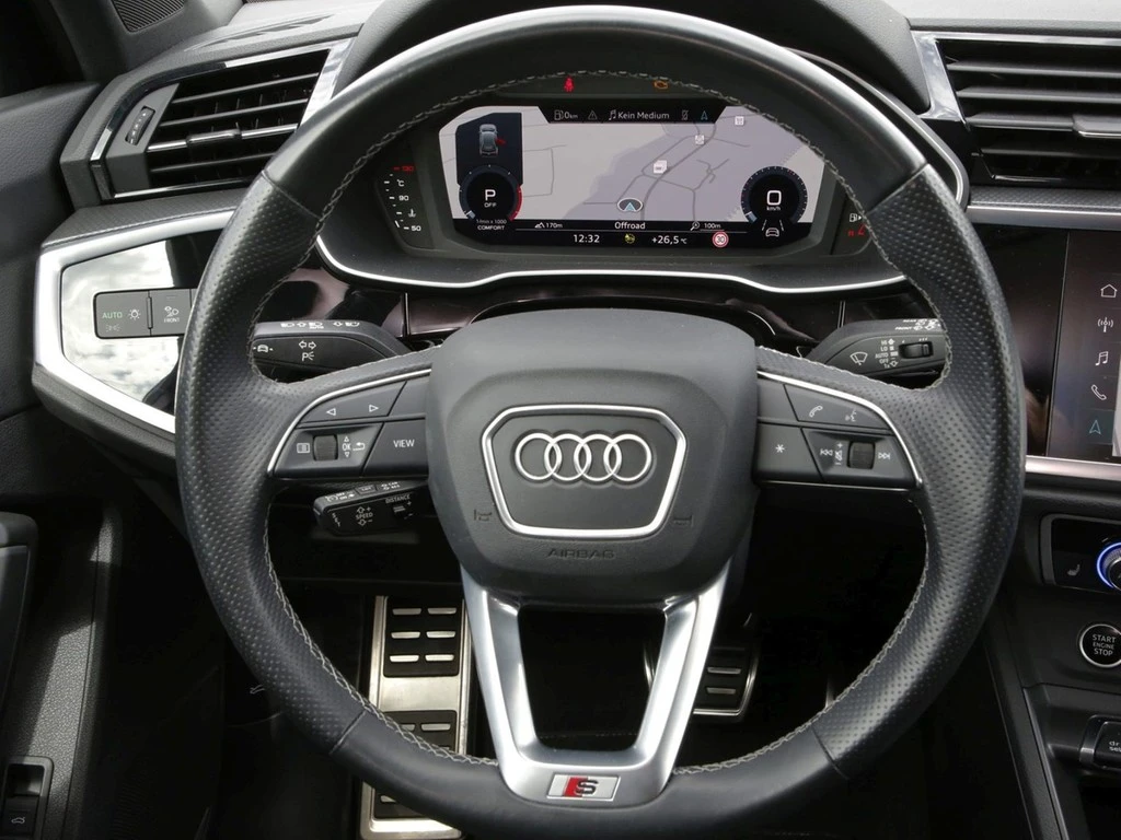 Audi-Q3-image-15