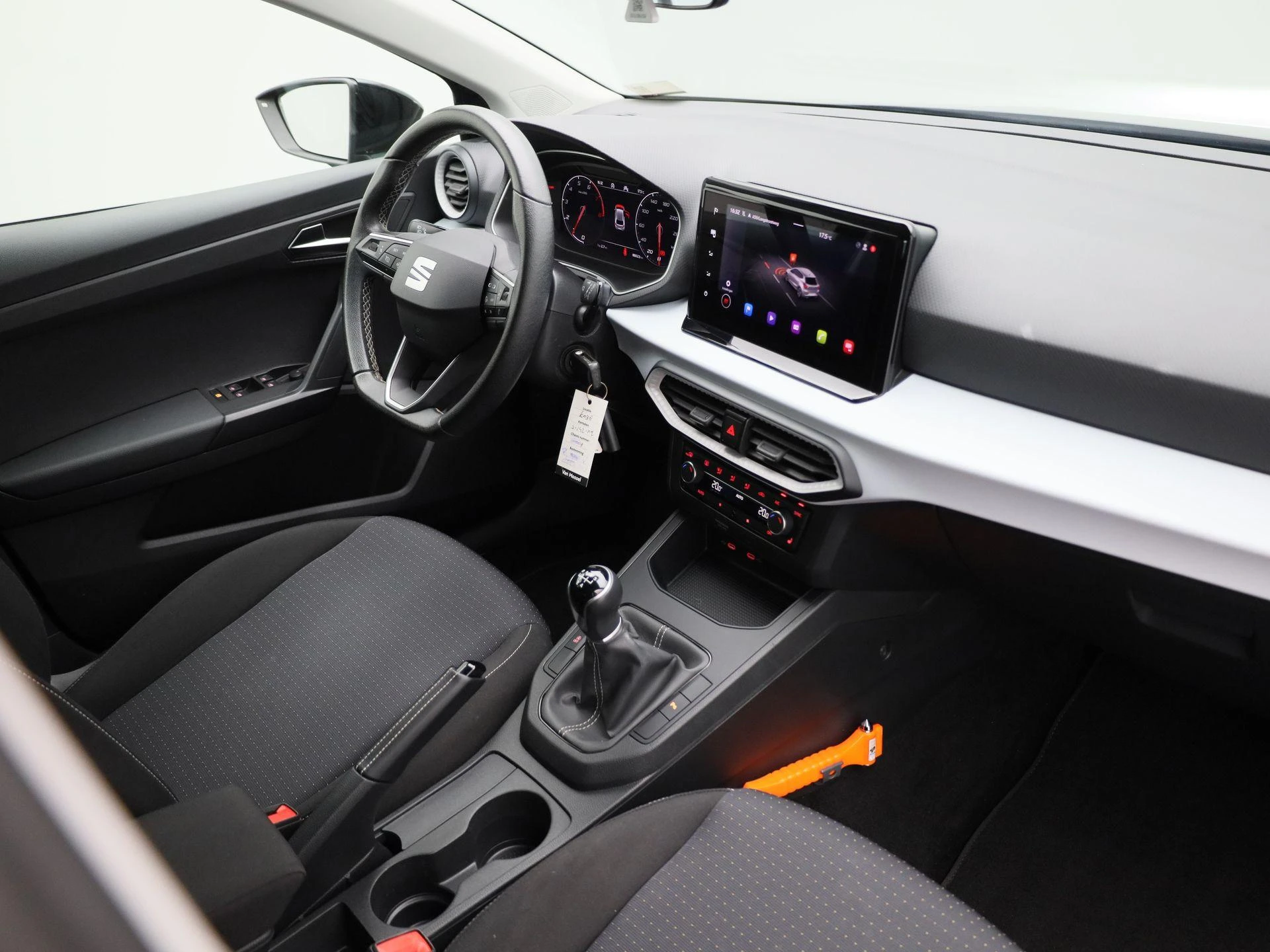 SEAT-Ibiza-image-32