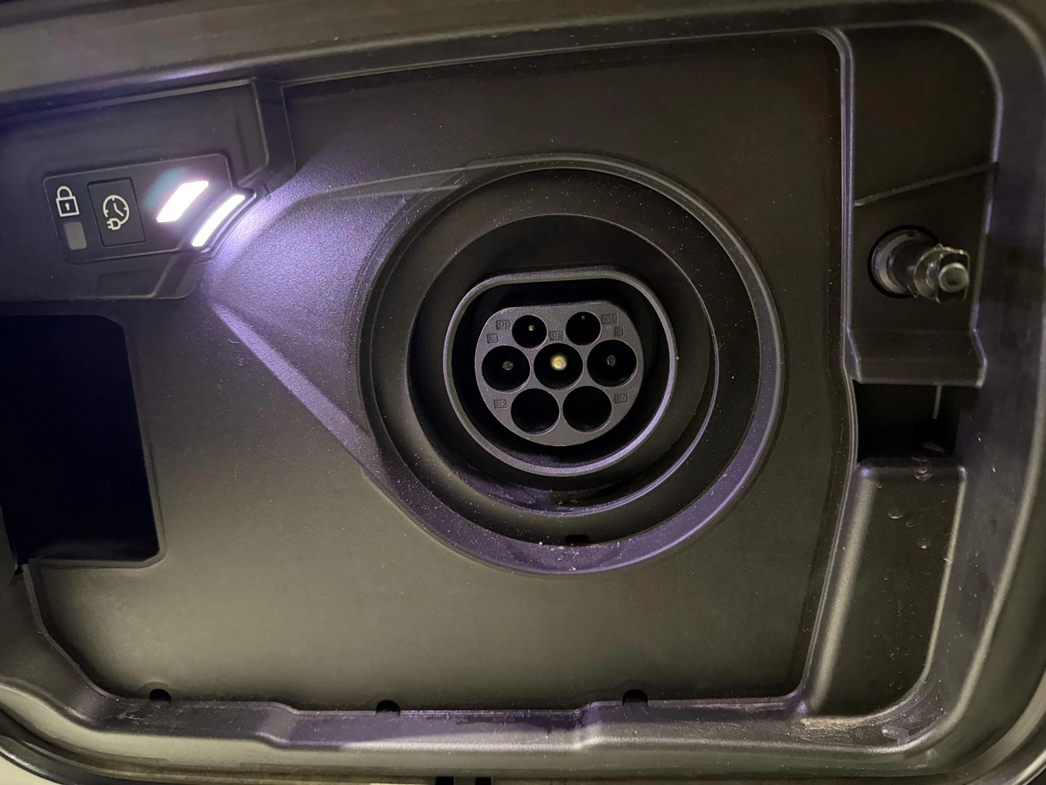 Peugeot-5008-image-25