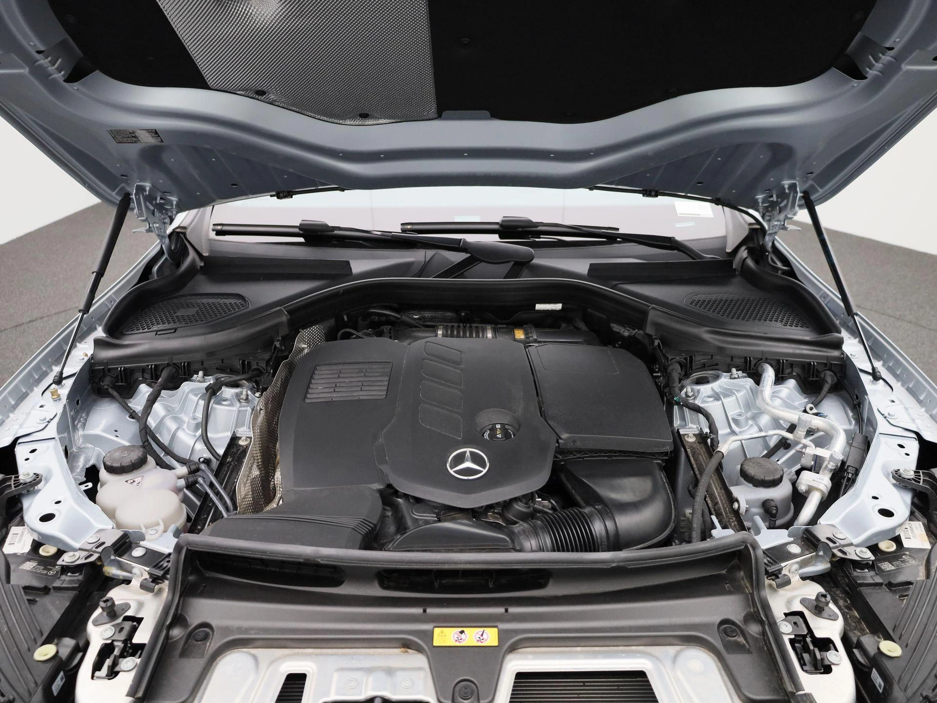 Mercedes-Benz-GLC-image-42