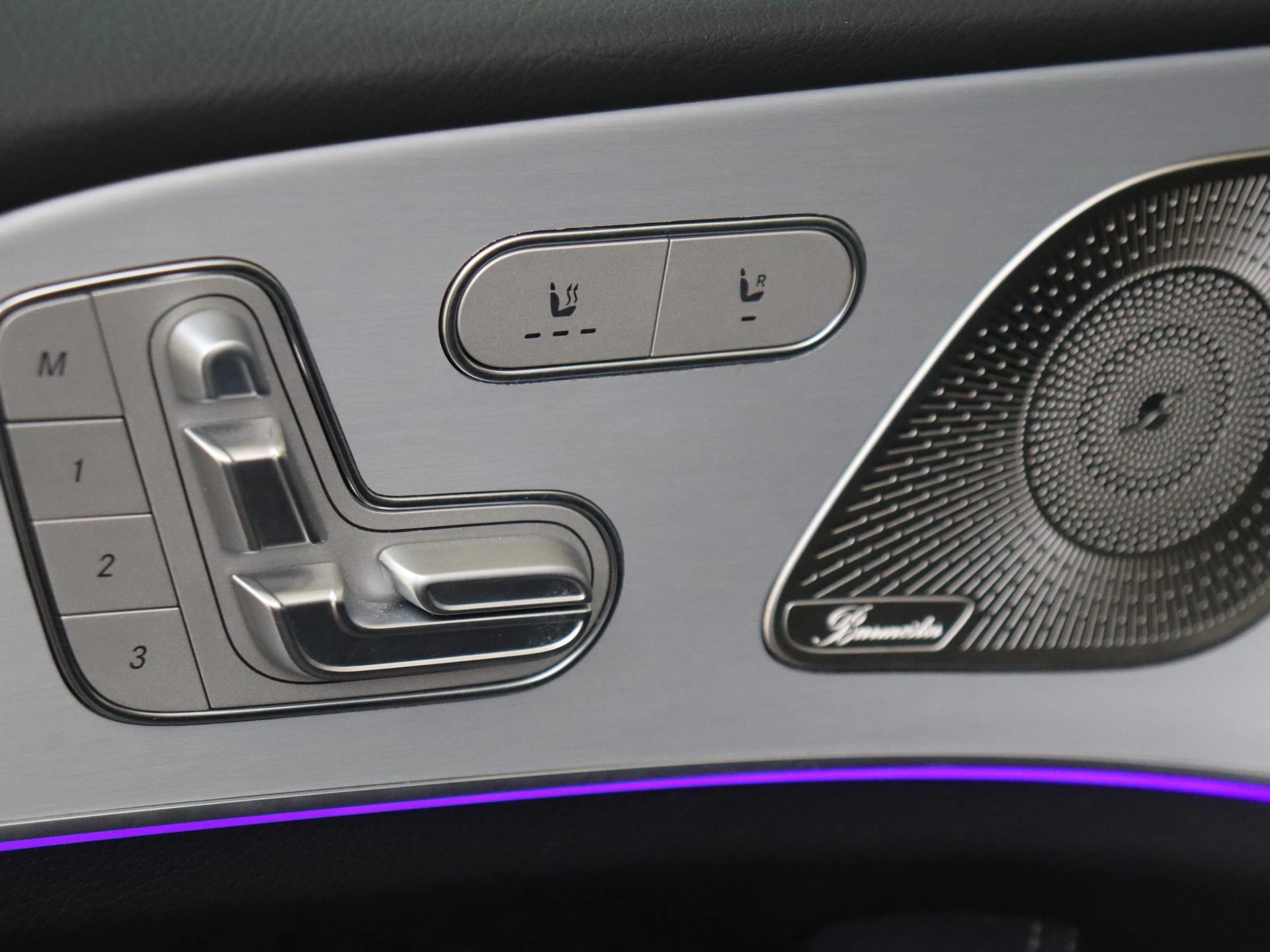 Mercedes-Benz-GLE-image-25