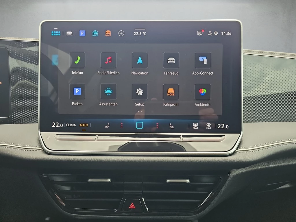 Volkswagen Passat 1.5l TSI DSG Business *Rear View