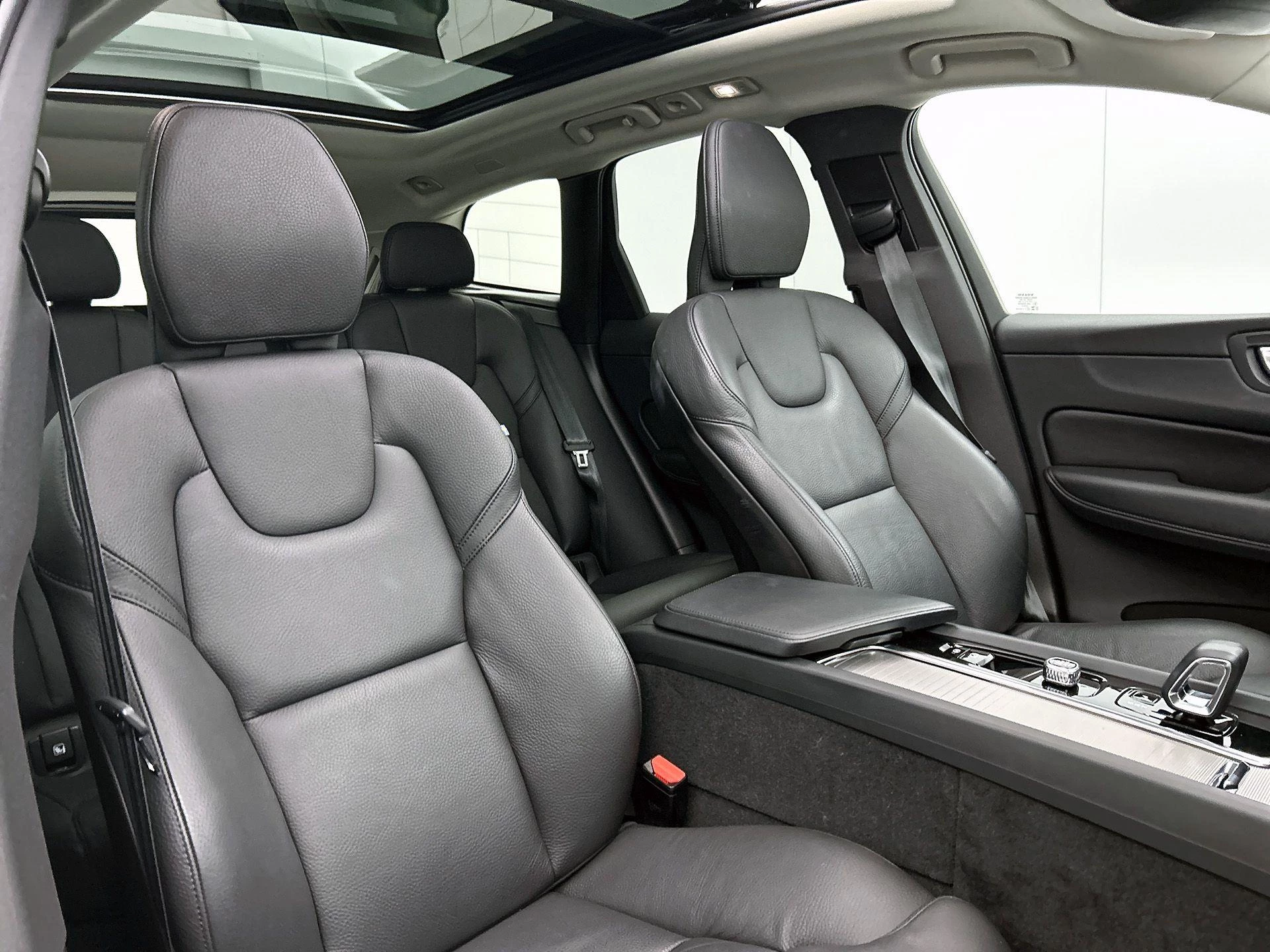 Volvo XC60 T6 PHEV 4x4 Essential Aut.