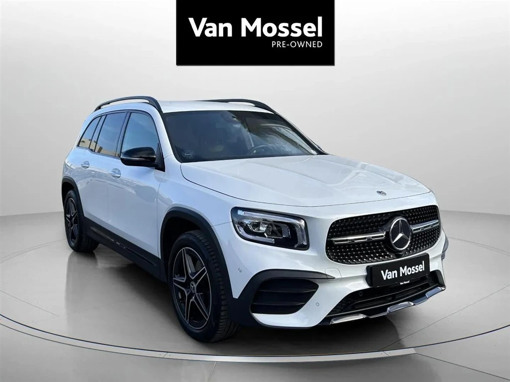 Mercedes-Benz-GLB-image-2