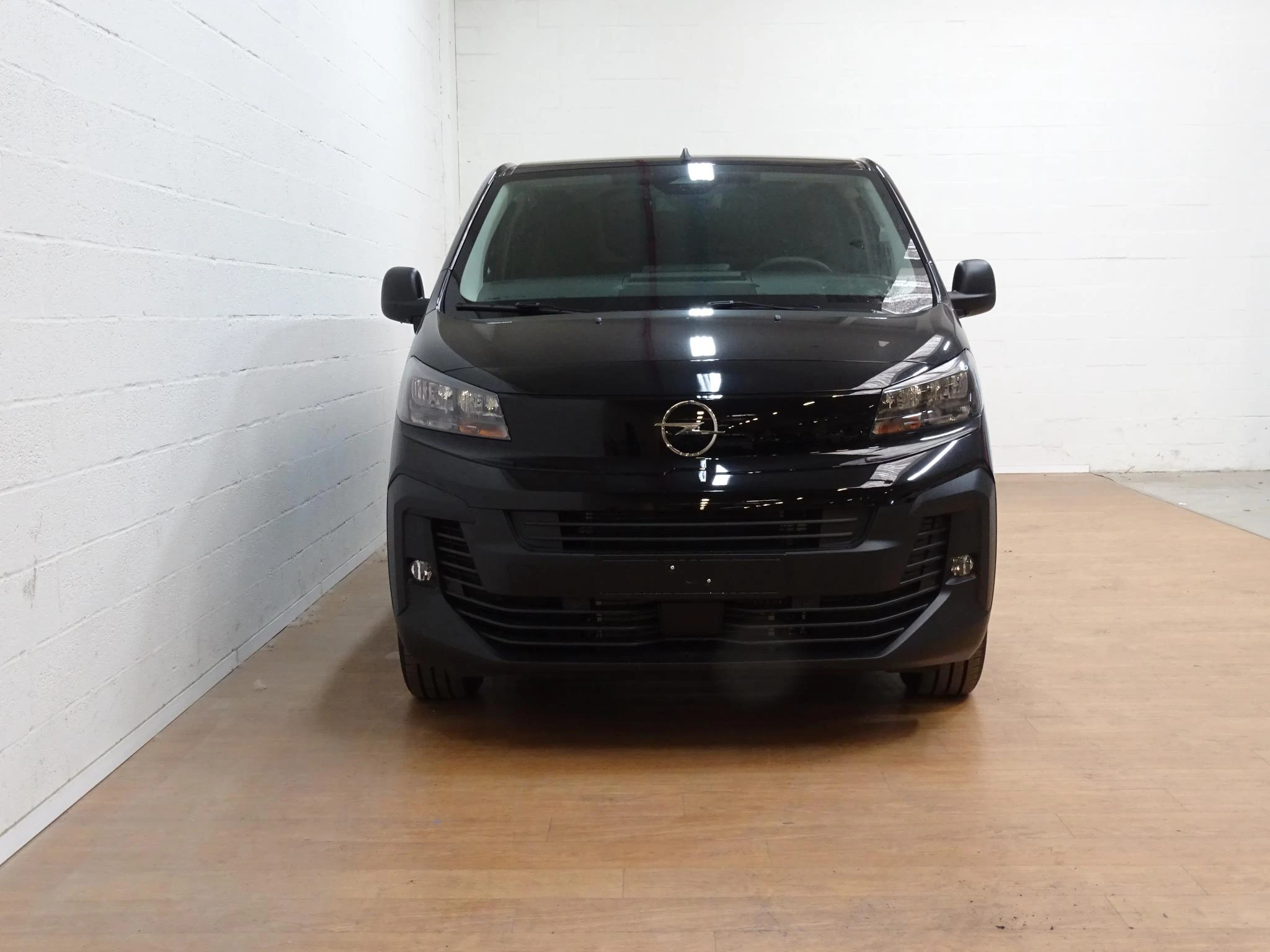 Opel-Vivaro-image-7