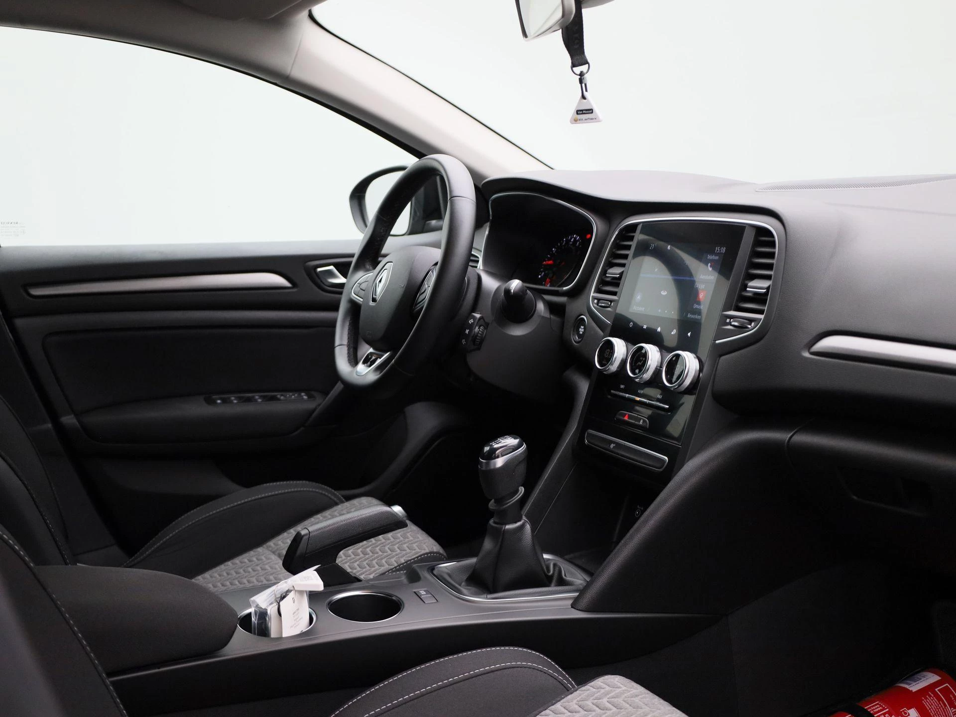 Renault-Mégane Grand Tour-image-33
