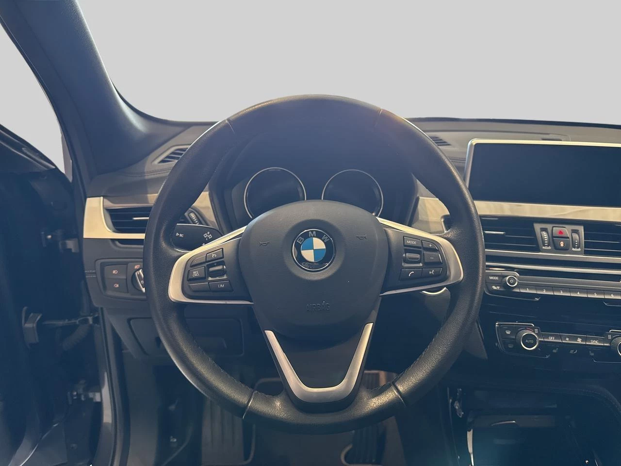 BMW X1 sDrive18iA (103 kW)