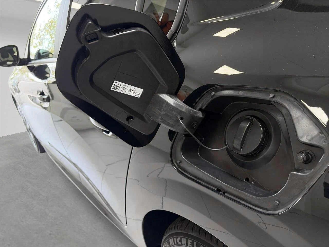 Peugeot-208-image-16