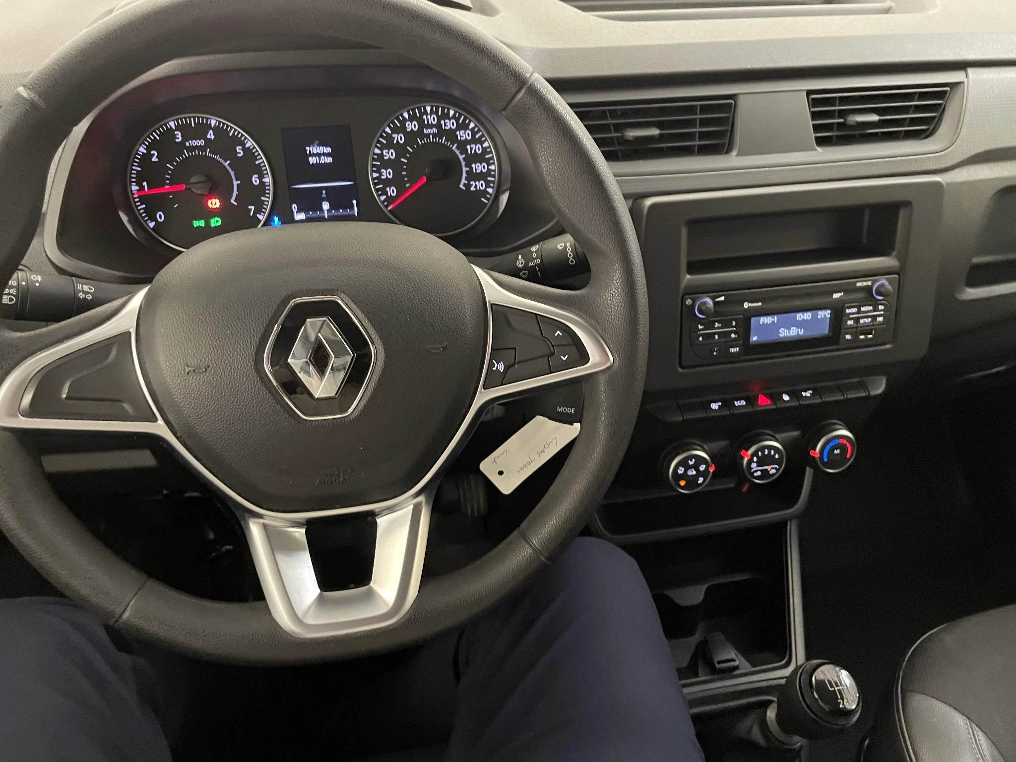 Renault-Express-image-12