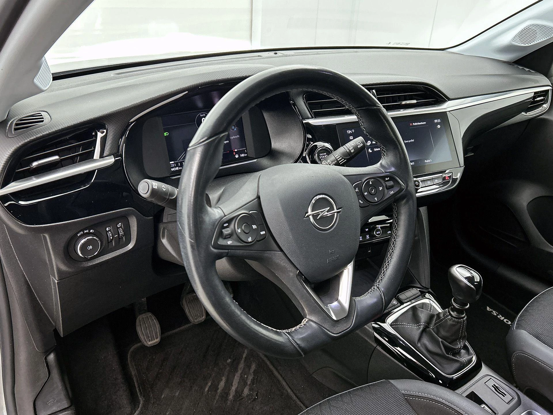 Opel-Corsa-image-15