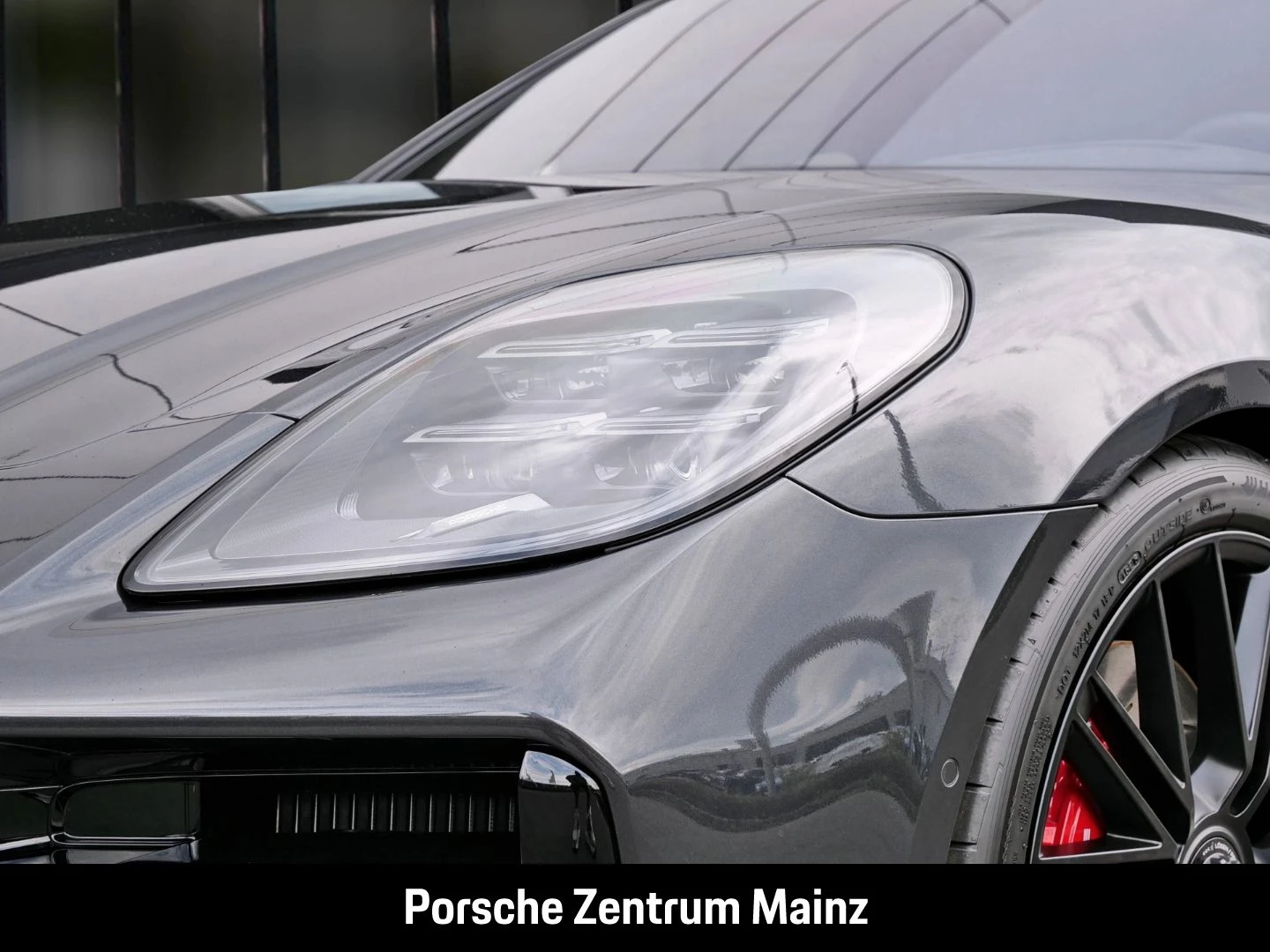 Porsche-Panamera-image-11