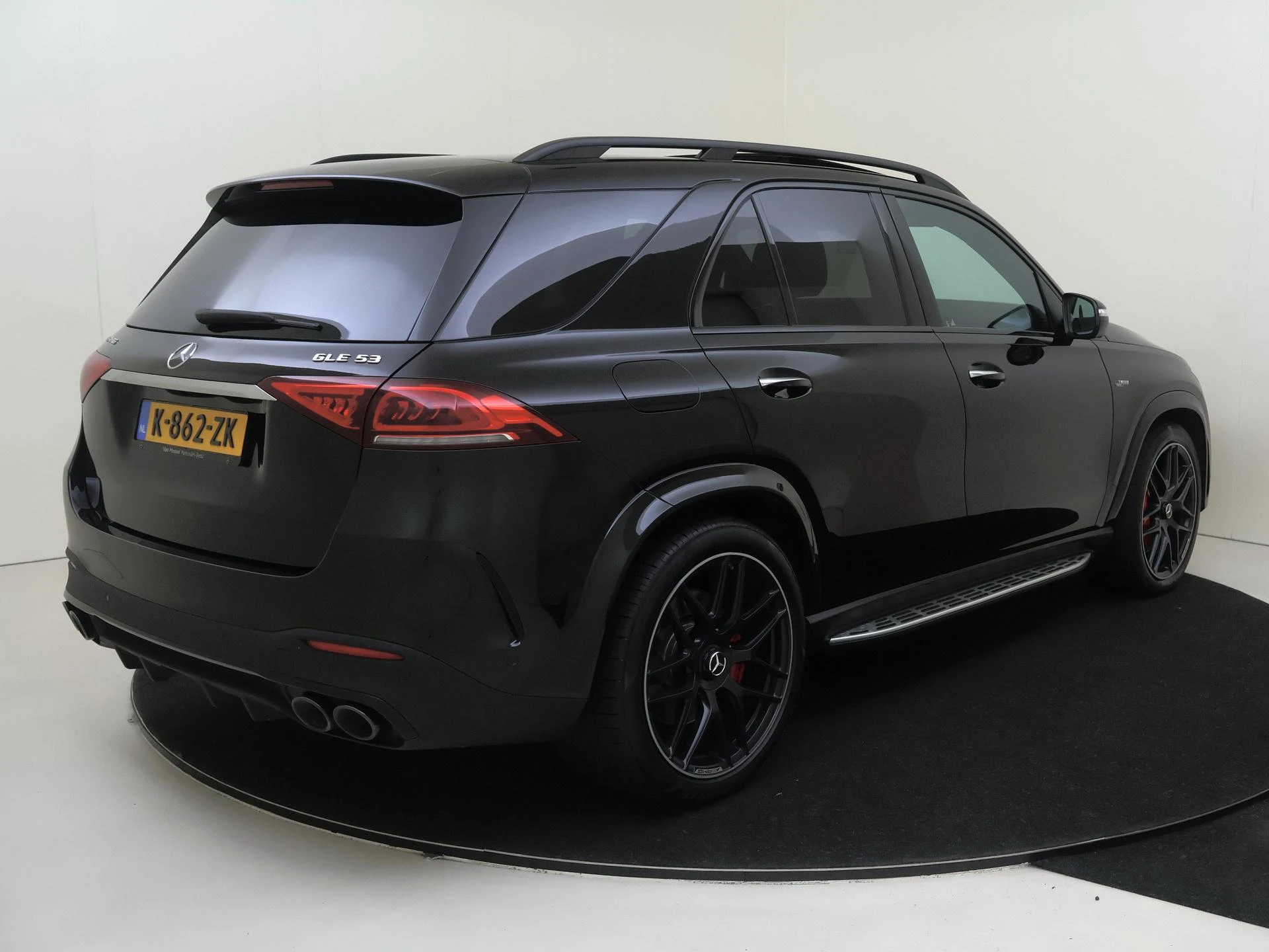 Mercedes-Benz-GLE-image-3