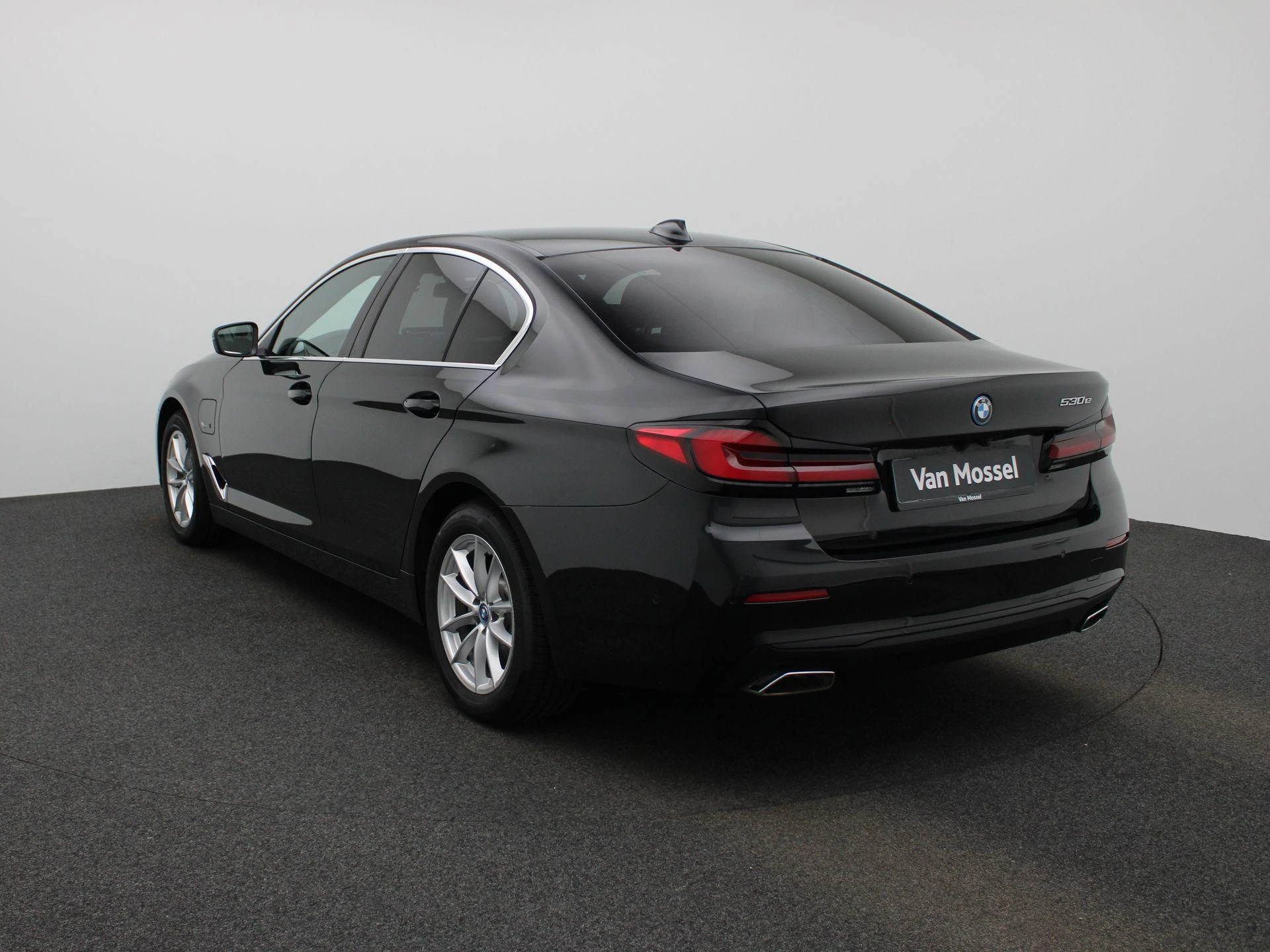 BMW-5 Serie-image-1