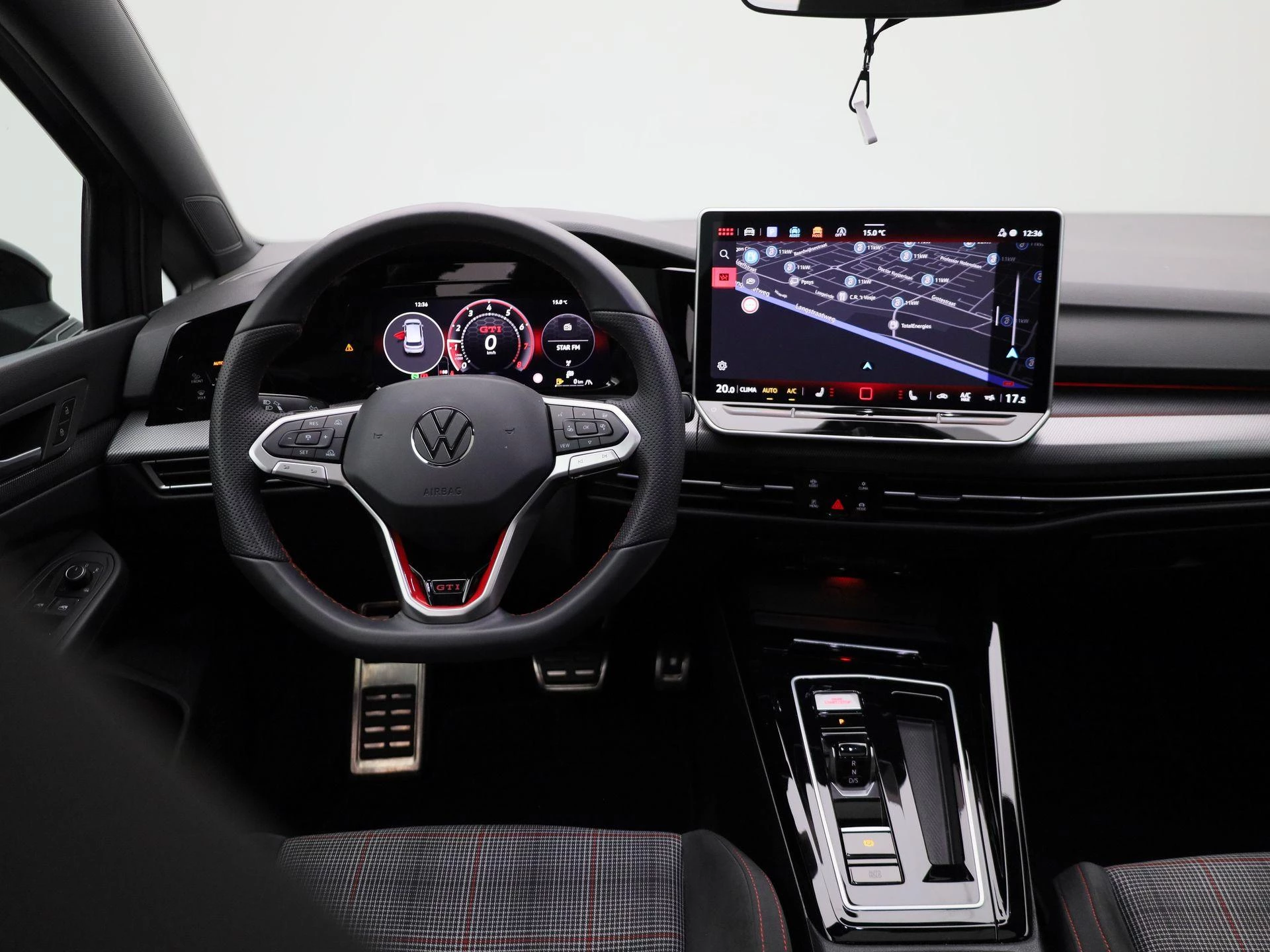 Volkswagen-Golf-image-6