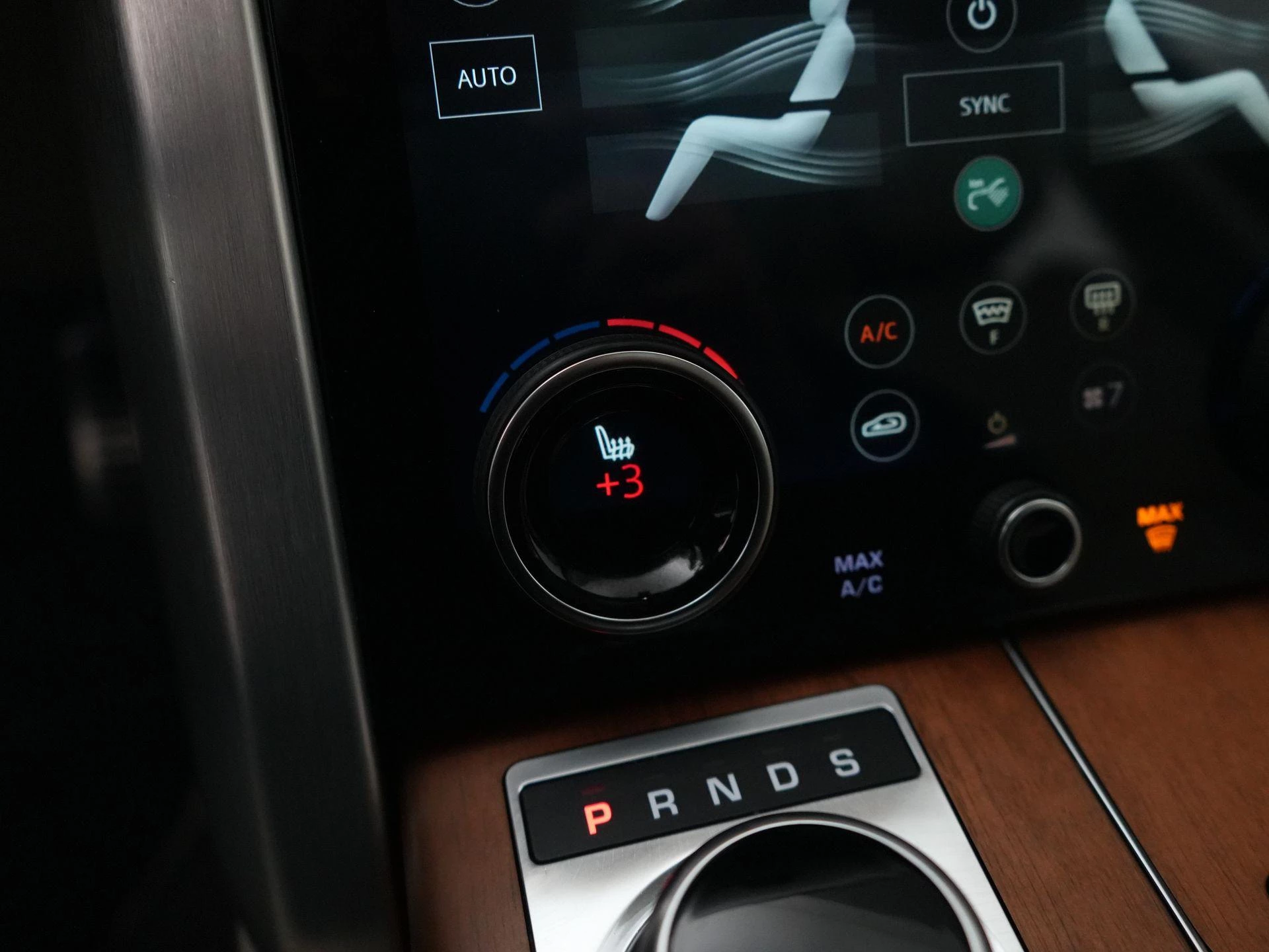 Land Rover-Range Rover-image-43