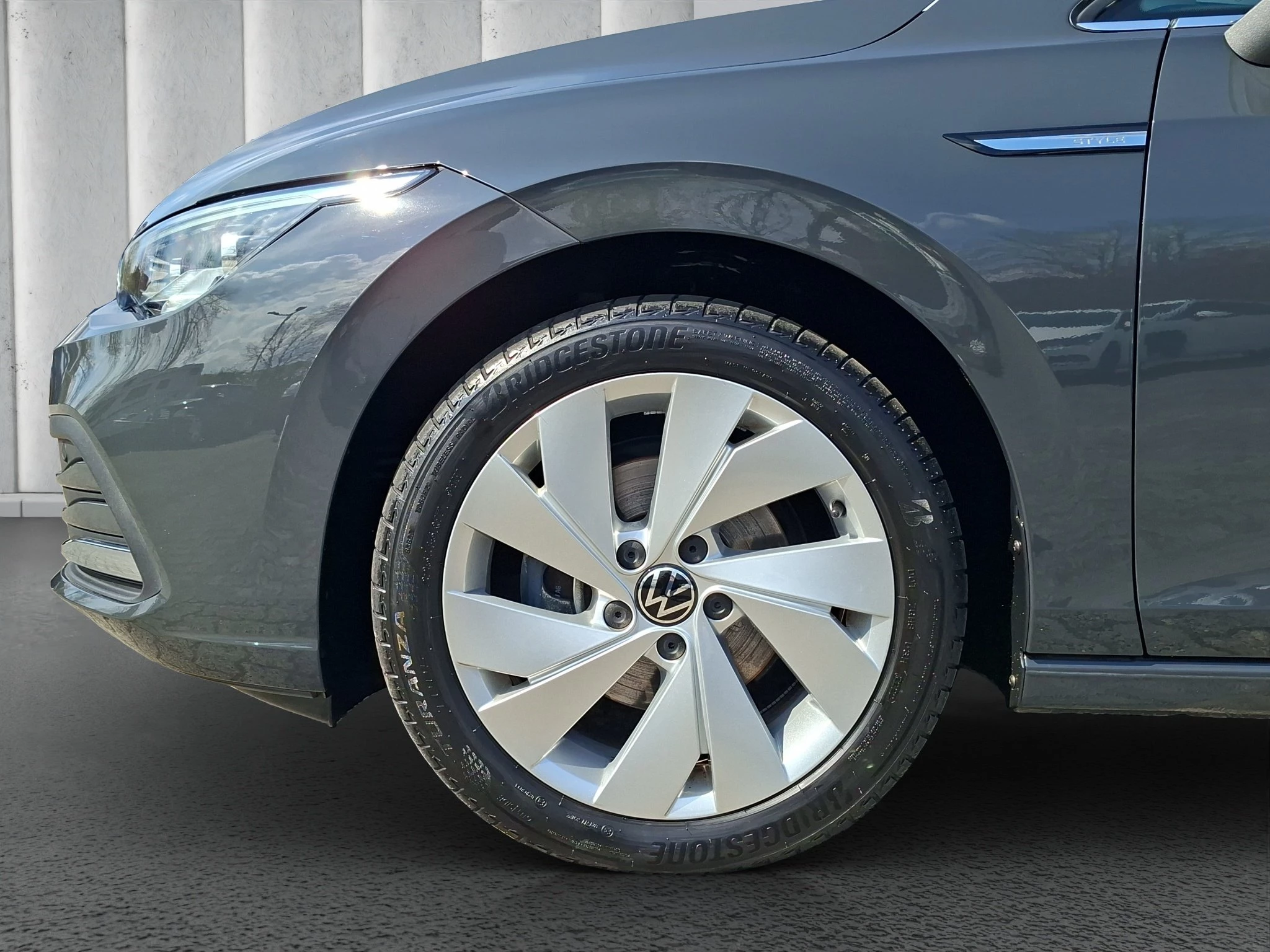 Volkswagen Golf Style VIII 2.0 TDI Aut. | LED | ACC | SHZ | Massagesitz | LMF | Navi