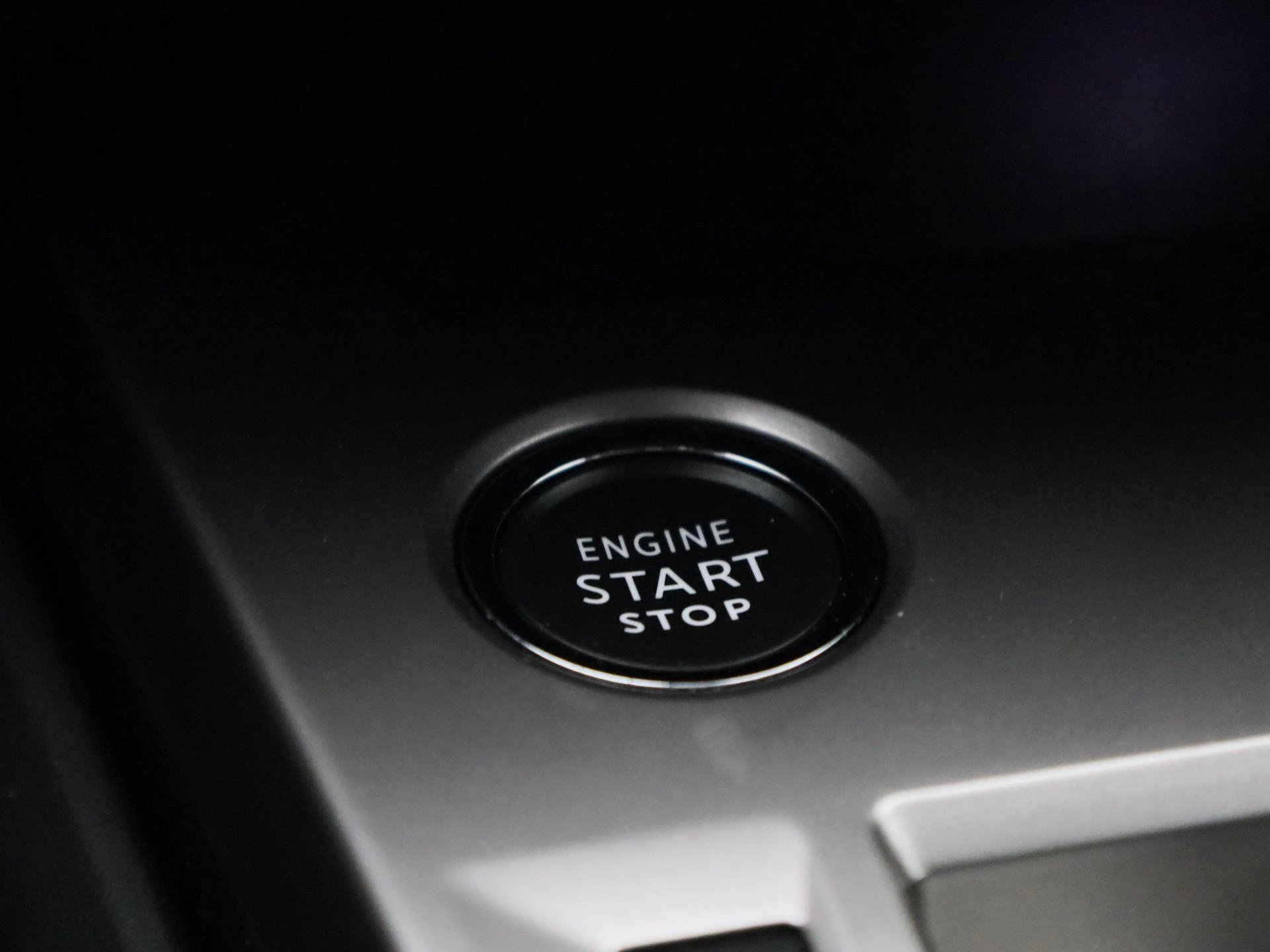 Peugeot-308-image-23