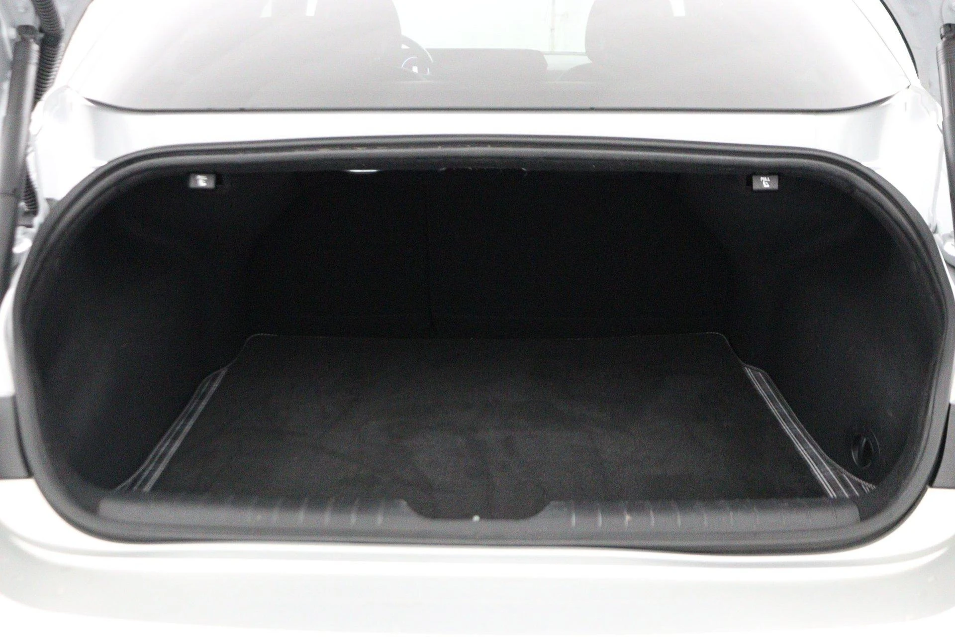 Hyundai-IONIQ 6-image-25