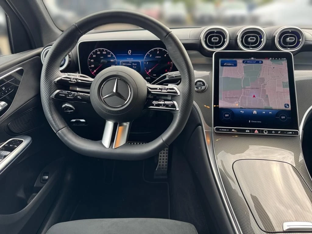 Mercedes-Benz-GLC 300 d-image-10