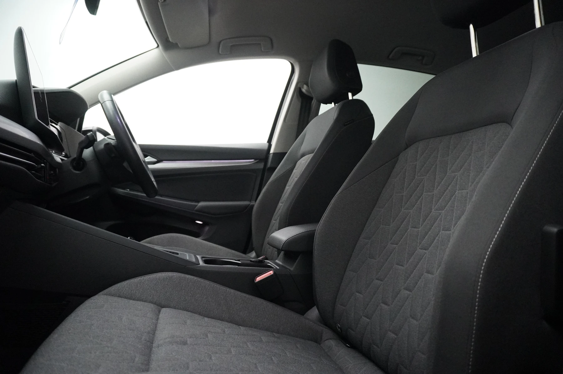 Volkswagen-Golf-image-9