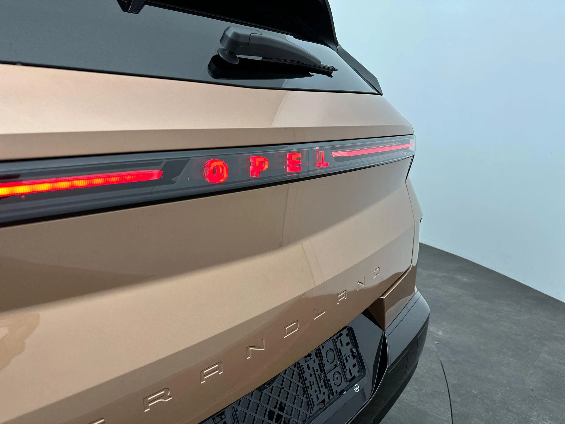 Opel-Grandland-image-12