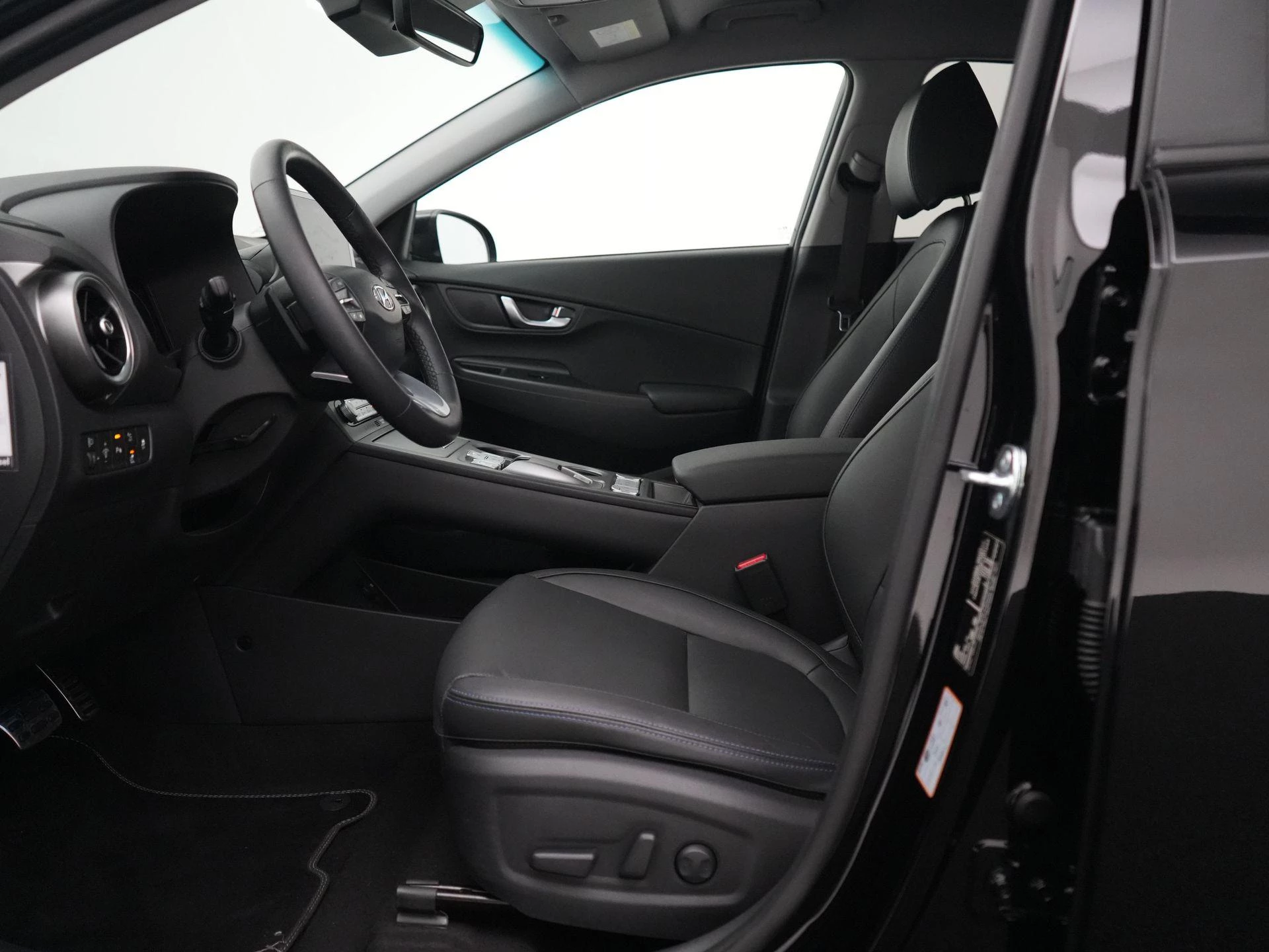 Hyundai Kona EV Premium 64 kWh