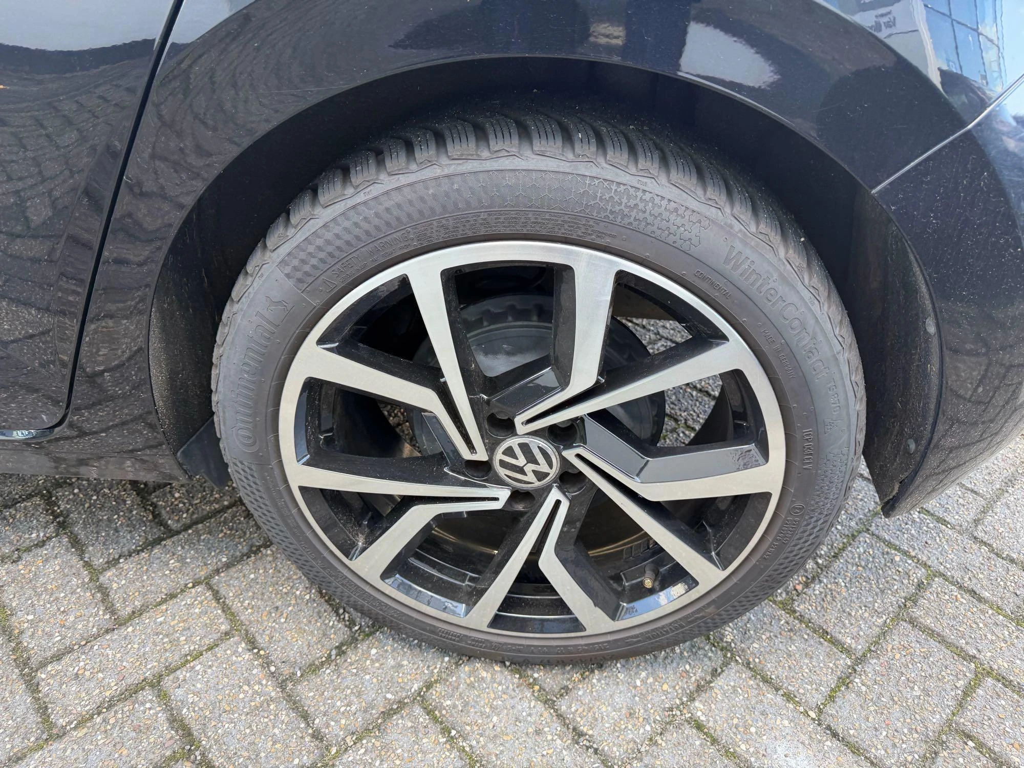 Volkswagen-Polo-image-6