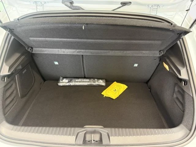 Renault-Clio-image-13