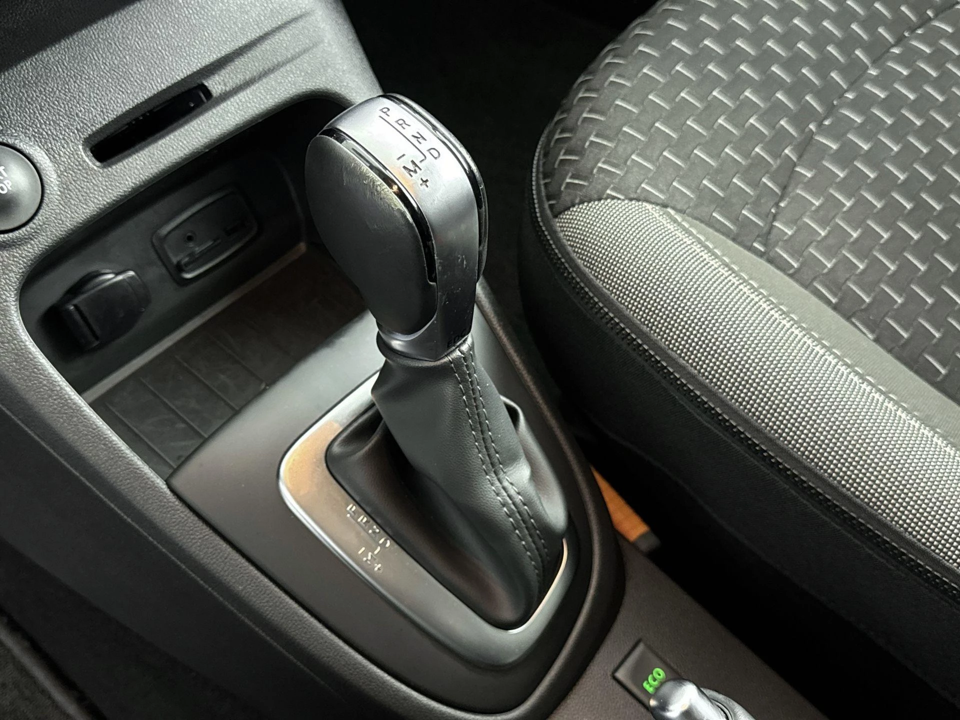 Renault-Captur-image-21