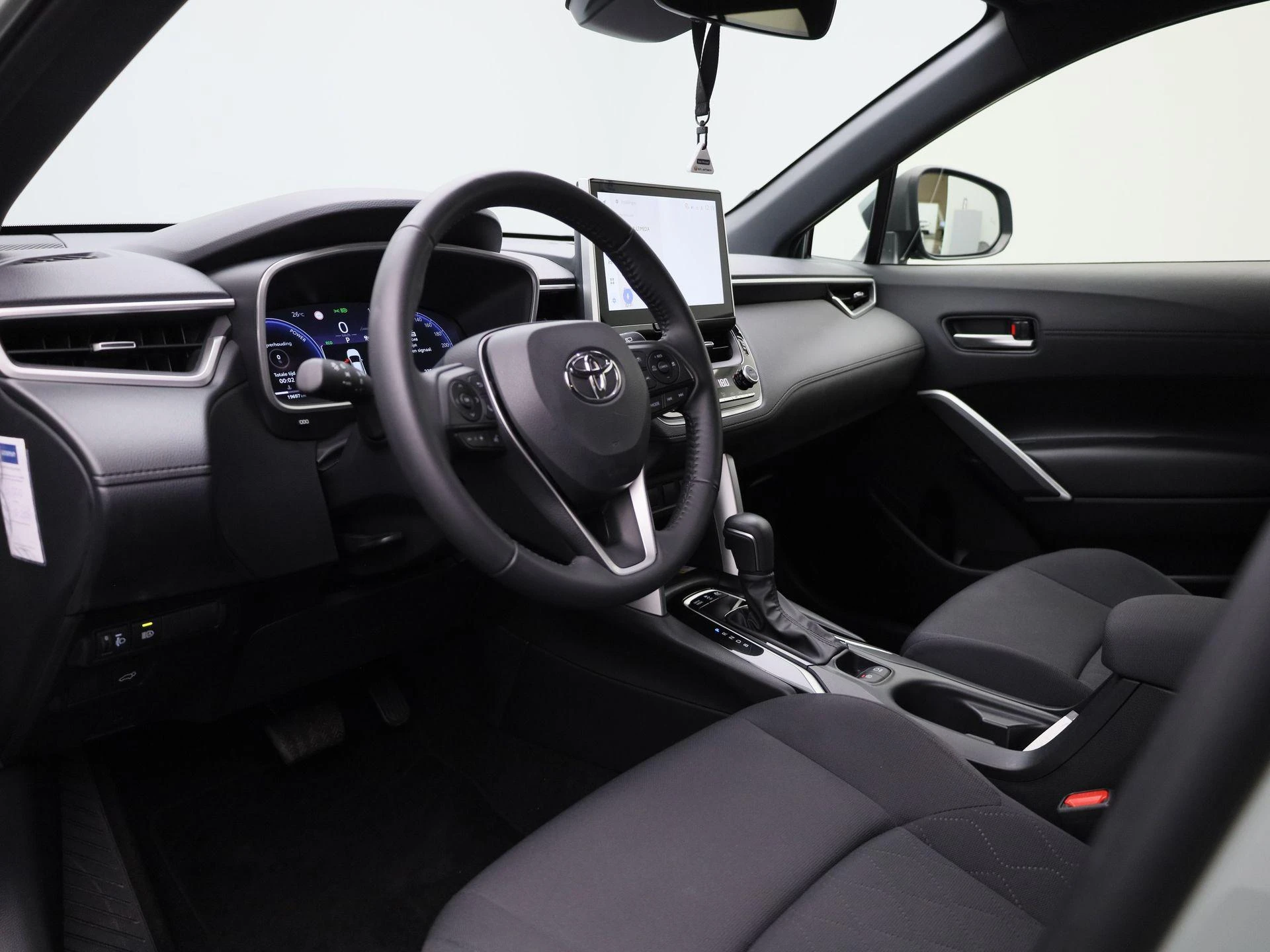 Toyota-Corolla Cross-image-29