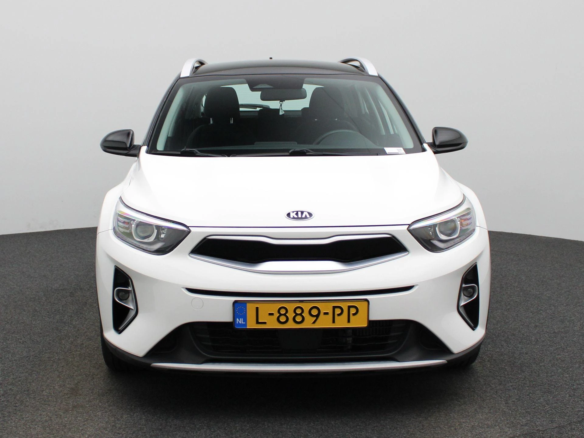 Kia-Stonic-image-2