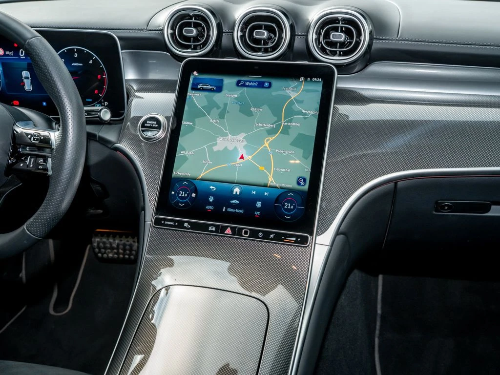 Mercedes-Benz-GLC 300 d-image-10