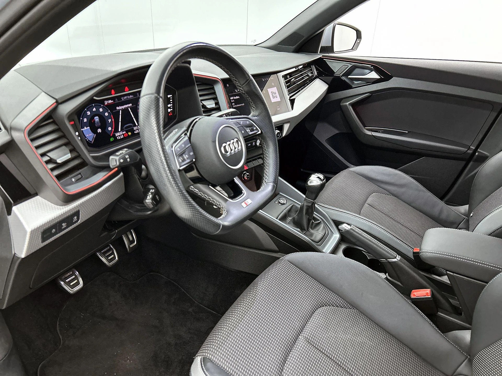 Audi-A1 Sportback-image-10