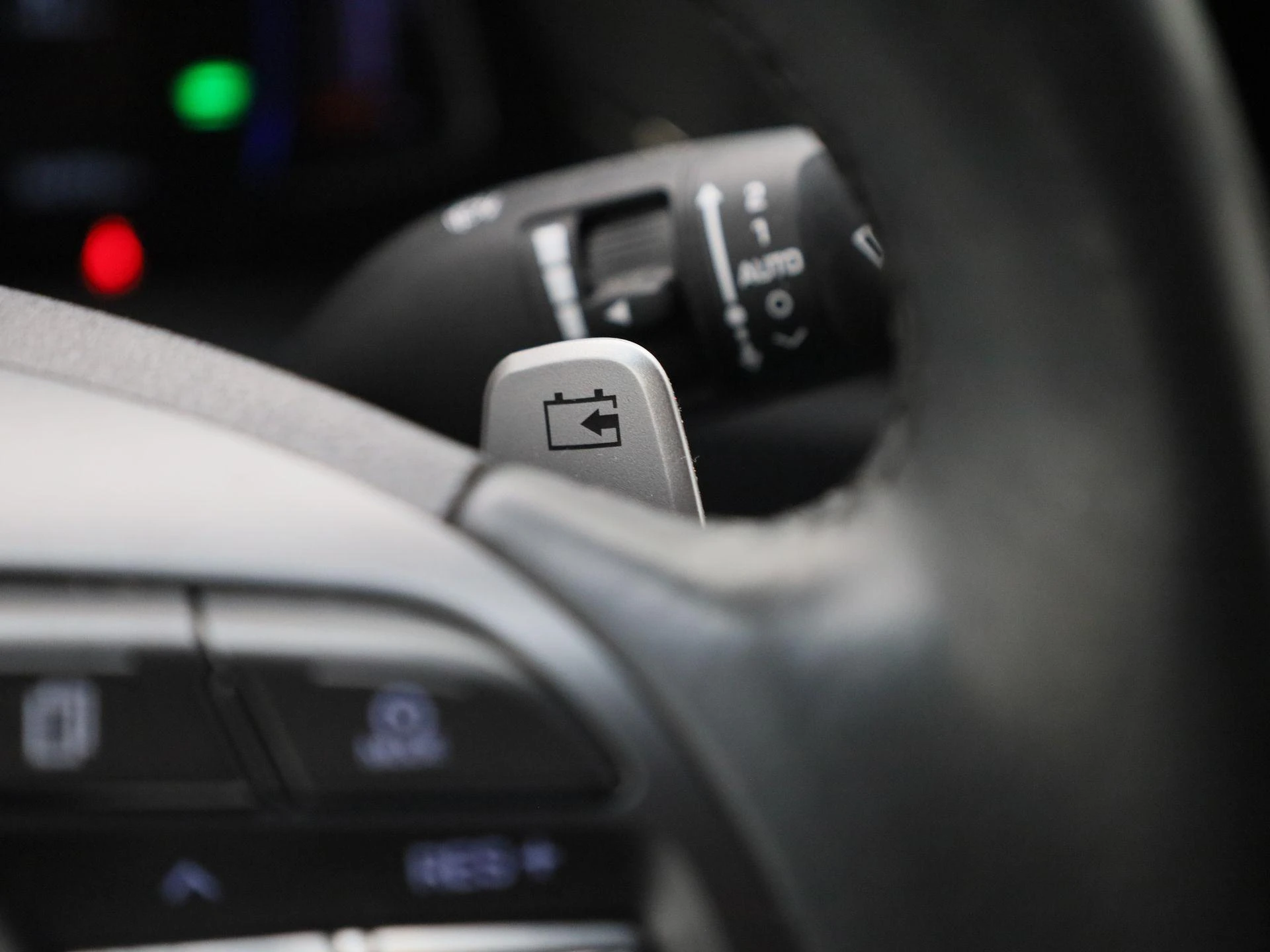 Hyundai-IONIQ-image-25