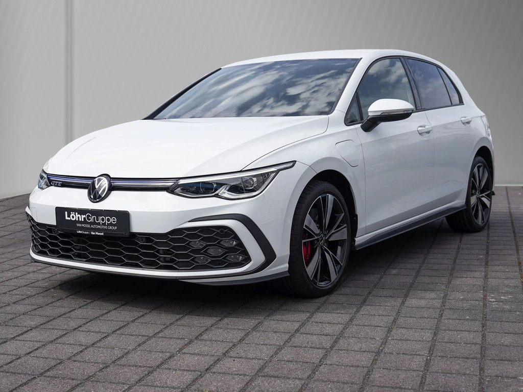 Volkswagen-Golf-image-1
