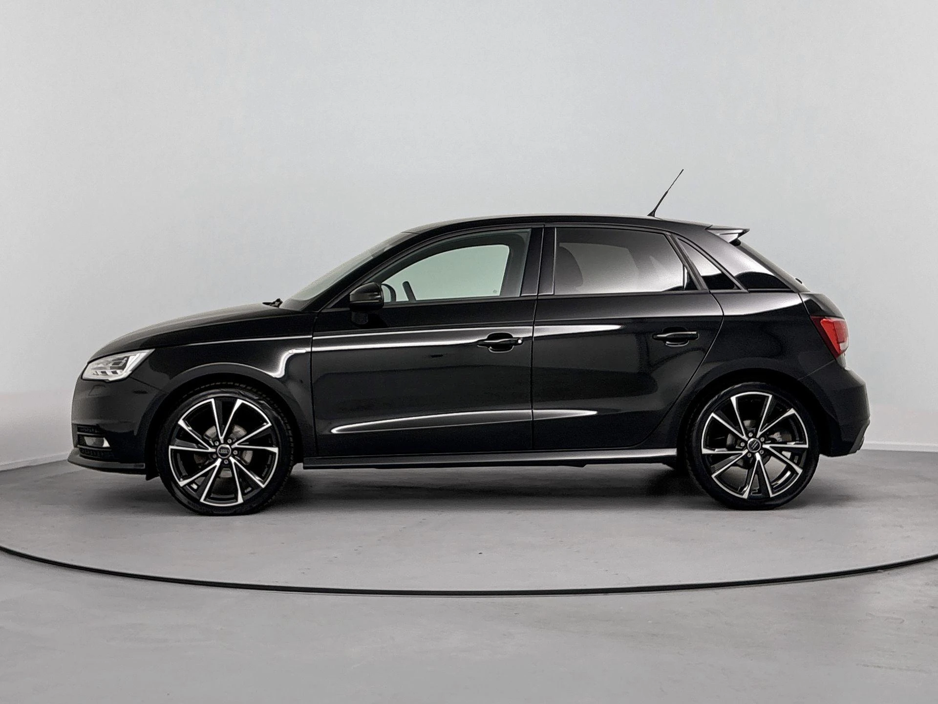 Audi A1 Sportback 1.0 TFSI Advance Sport