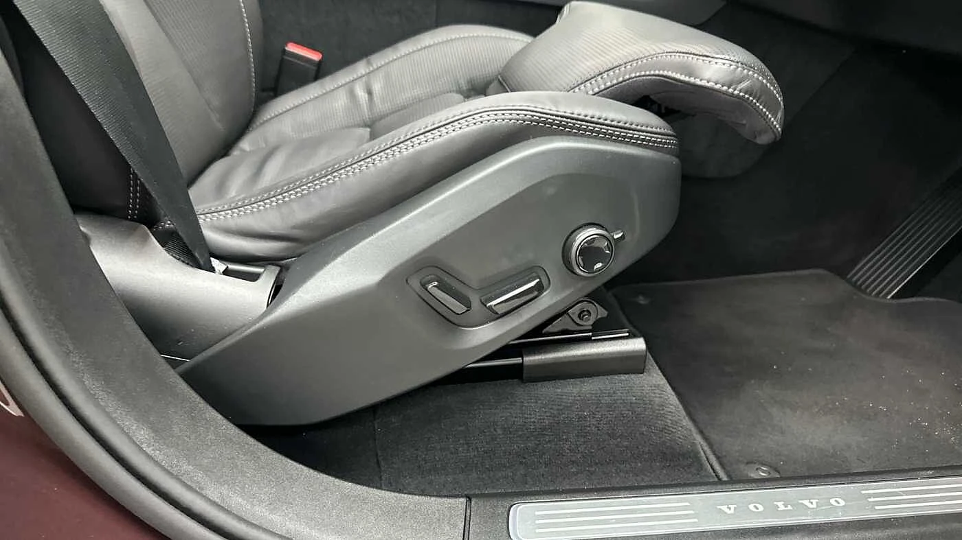 Volvo-XC90-image-25