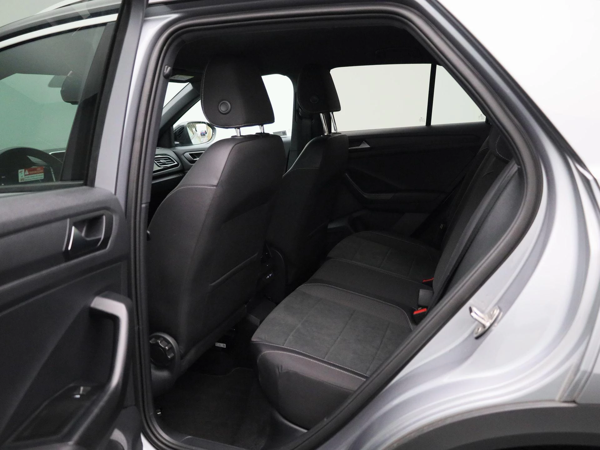 Volkswagen T-Roc 1.5 TSI R-Line 150 PK|