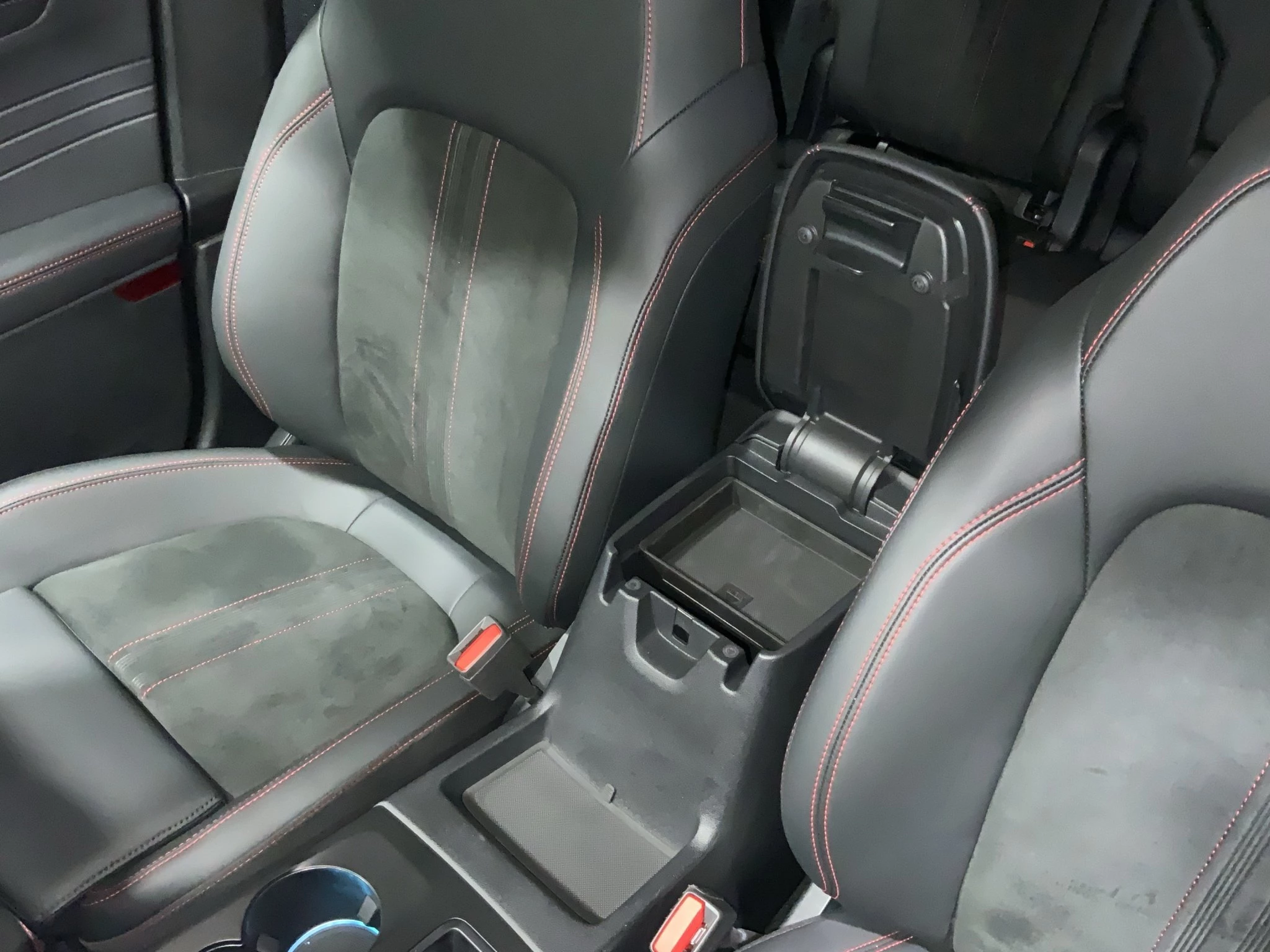 Ford Kuga ST-Line X Aut.*360GRAD*LED-MATRIX*NAVI*GRA*WINTER-PKT.