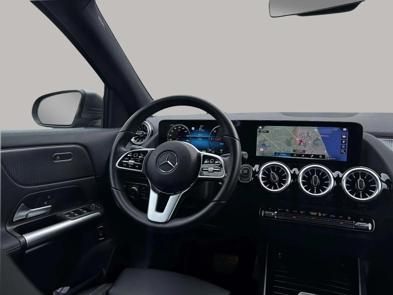 Mercedes-Benz-EQA-image-15