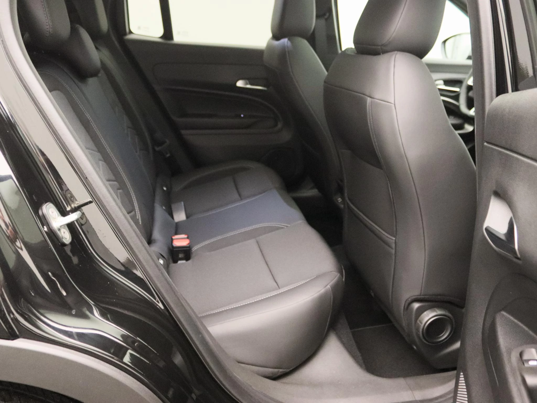 Jeep Avenger 1.2 e-Hybrid Summit