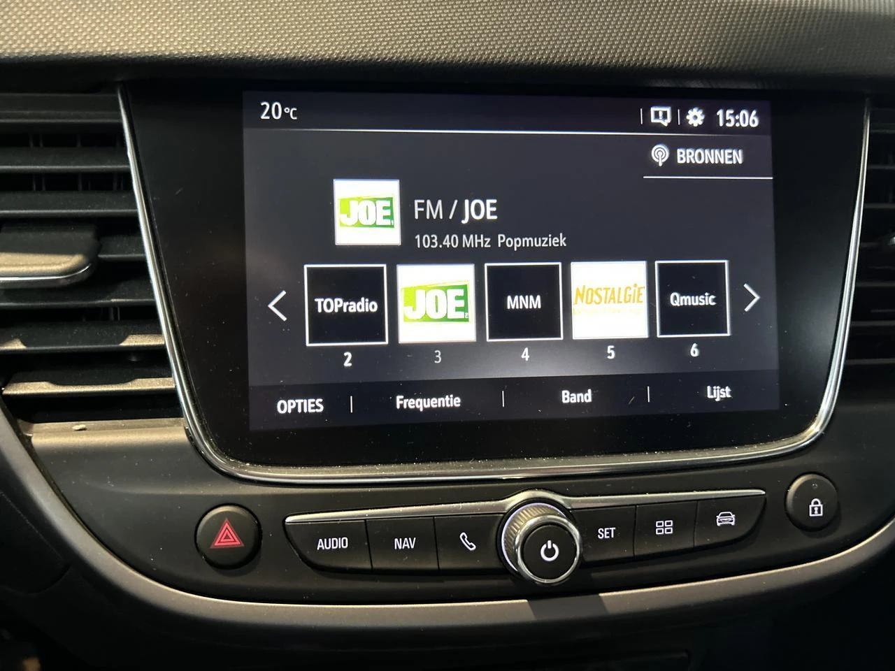 Opel-Crossland X-image-11