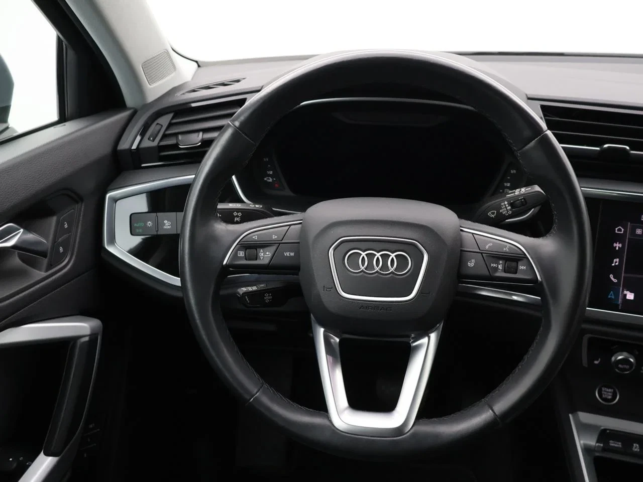 Audi-Q3-image-4