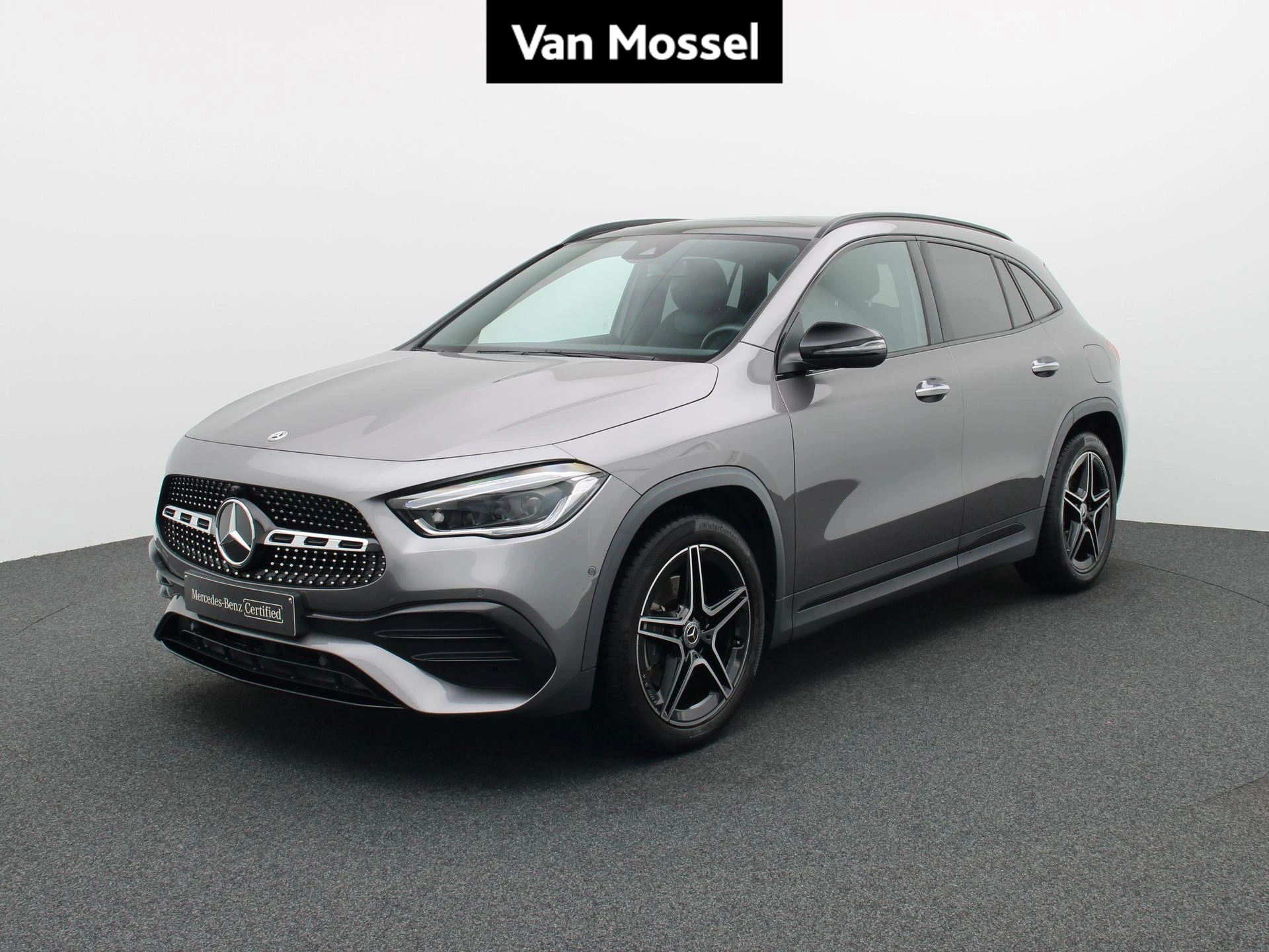 Mercedes-Benz-GLA-image-0
