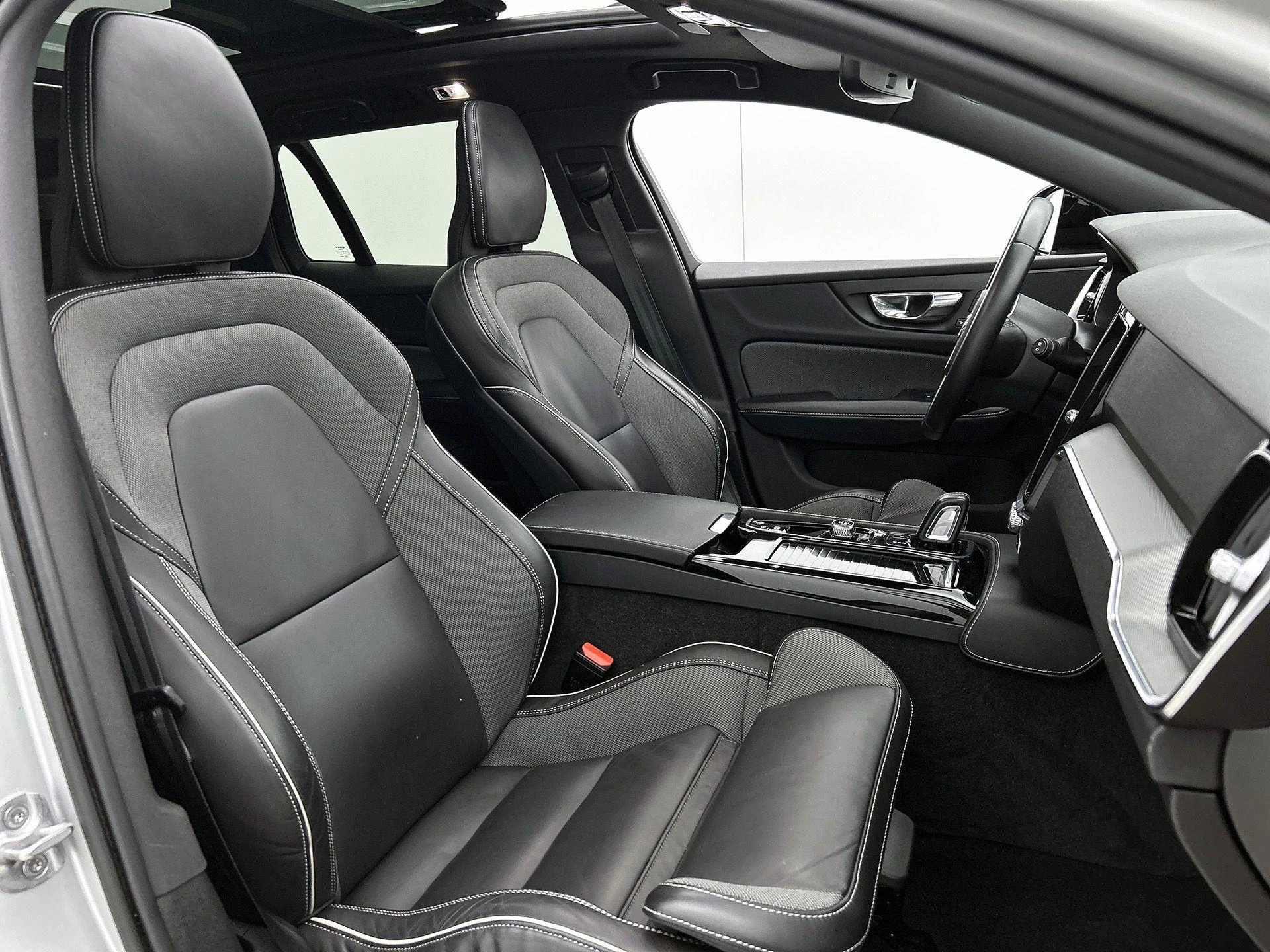 Volvo-V60-image-38