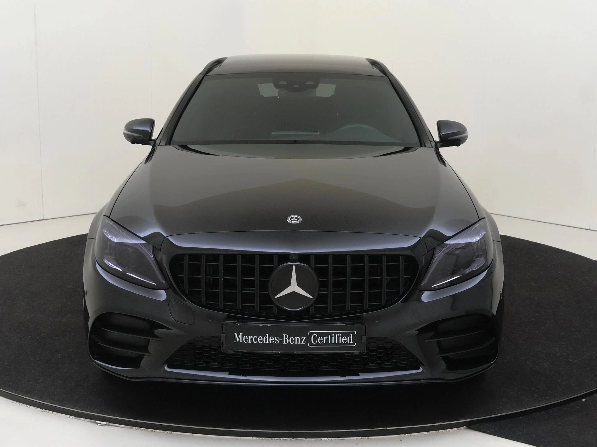 Mercedes-Benz-C-Klasse-image-5