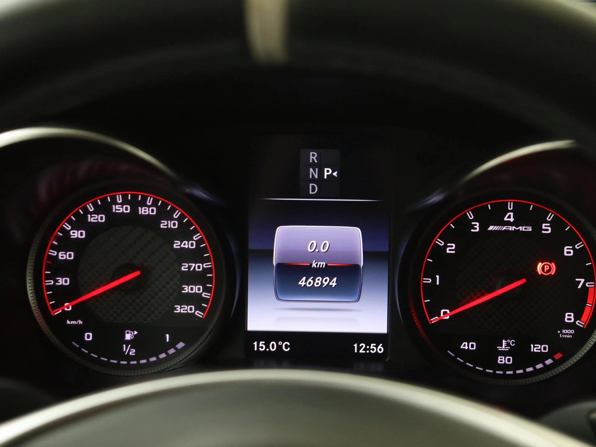 Mercedes-Benz-C-Klasse-image-18